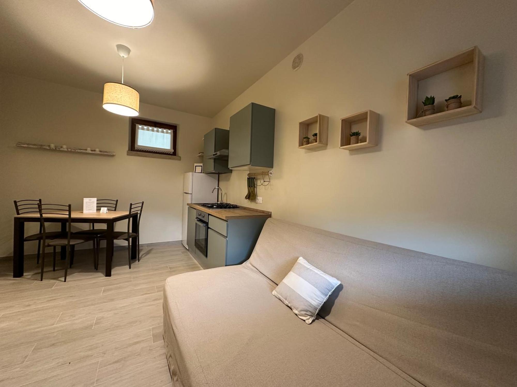 Aparthotel Lauri & Faggi Desenzano del Garda Zewnętrze zdjęcie
