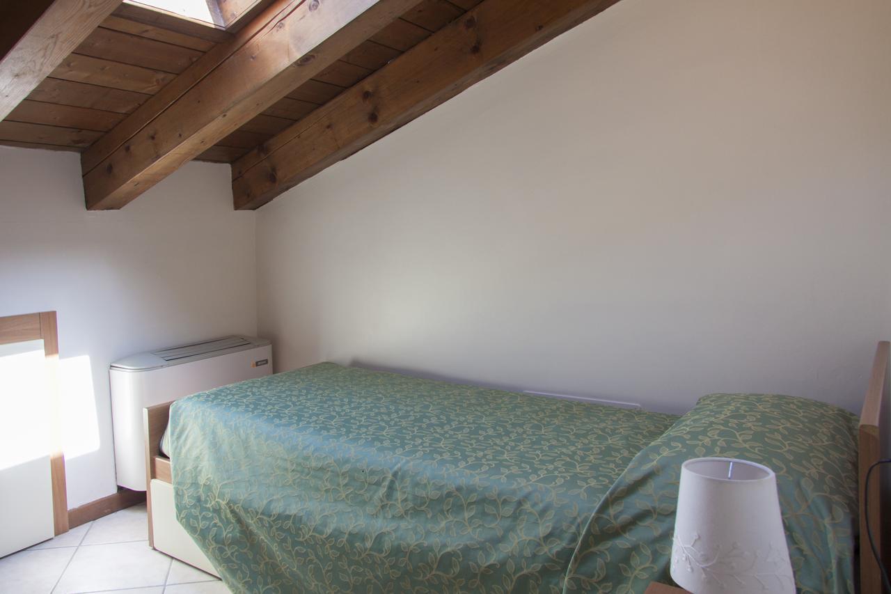 Aparthotel Lauri & Faggi Desenzano del Garda Zewnętrze zdjęcie