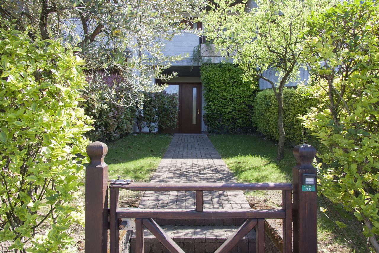 Aparthotel Lauri & Faggi Desenzano del Garda Zewnętrze zdjęcie