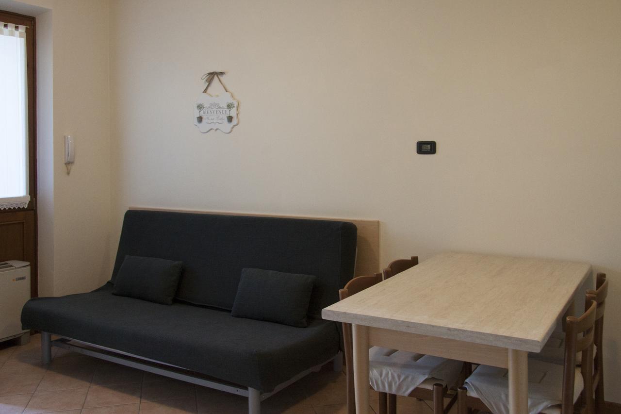 Aparthotel Lauri & Faggi Desenzano del Garda Zewnętrze zdjęcie